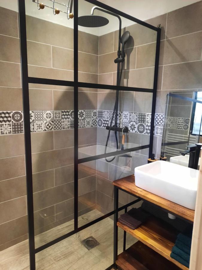 Chez Line Et Pierre: Appartement Spacieux, Lumineux Et Equipe La Bastide-de-Sérou Extérieur photo