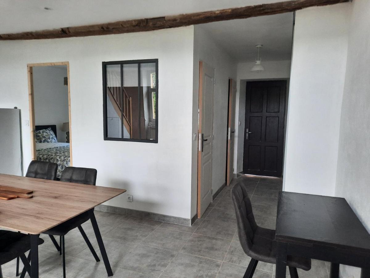Chez Line Et Pierre: Appartement Spacieux, Lumineux Et Equipe La Bastide-de-Sérou Extérieur photo